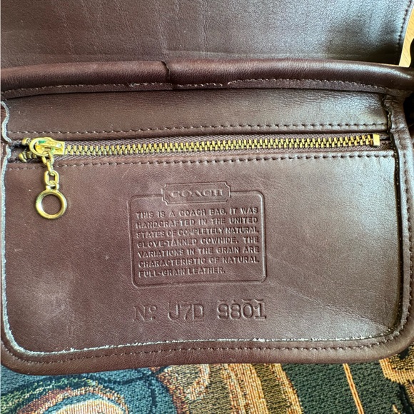 Vintage Coach Equestrian Small Flap Bag | Glovetanned Leather | 9801 | 1997 USA - Picture 9 of 16